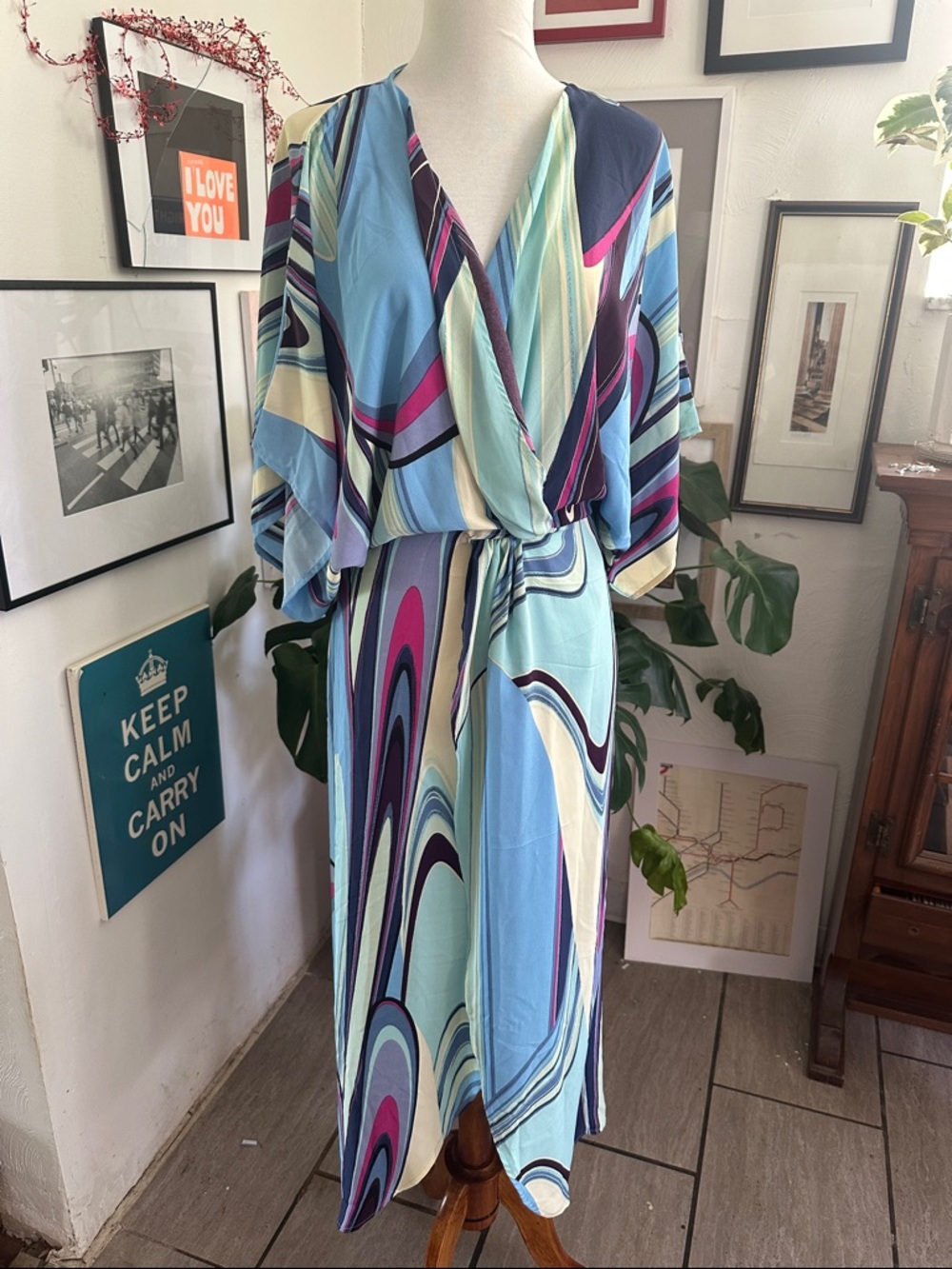 Lezat La Flowing V-Neck Maxi Dress in Blue and Purple Medium NWT